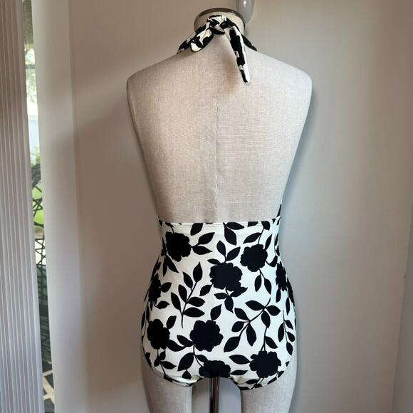 Kate Spade New York 'Geranium Grove' Belted Plunge Halter 1Pc Black White Floral - Picture 4 of 12